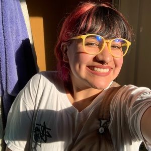 Meet your Posher, Lari